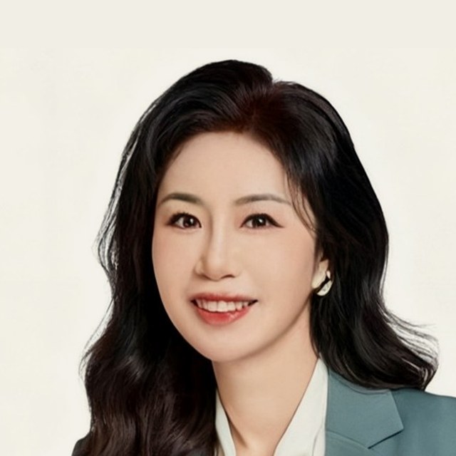 Portrait of Stella Chao
